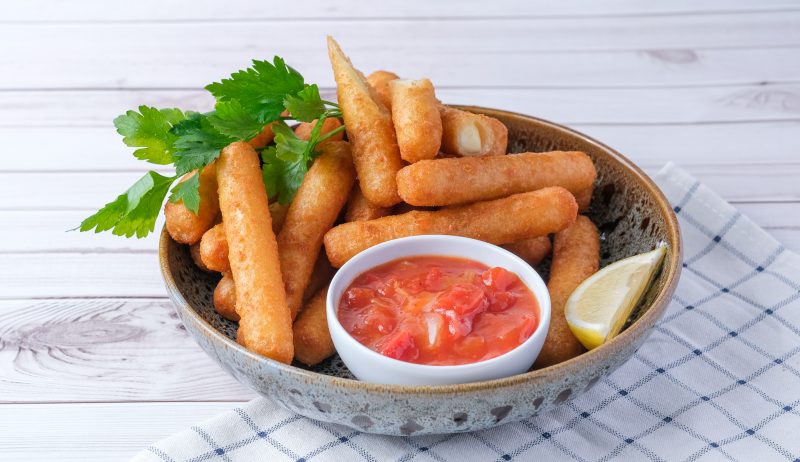 mozzarella-sticks-lifestyle